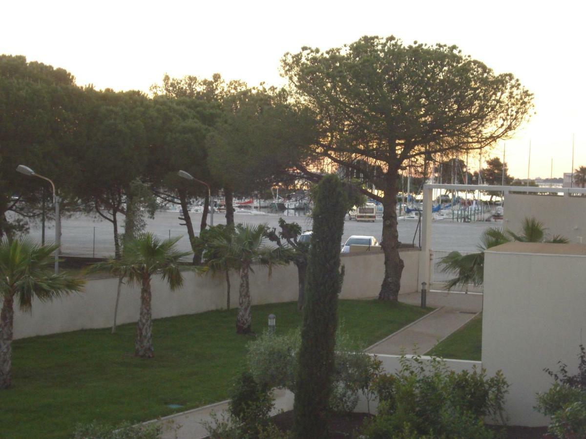 Port Mezua Apartment Mèze Exterior foto