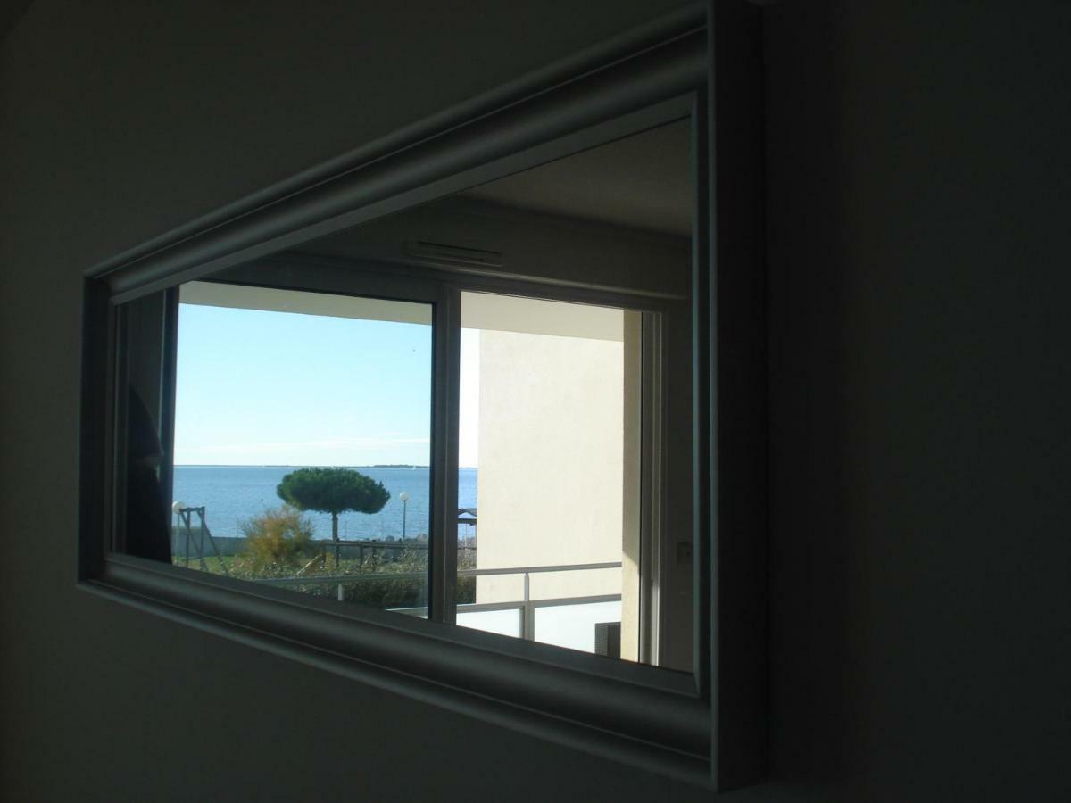 Port Mezua Apartment Mèze Exterior foto